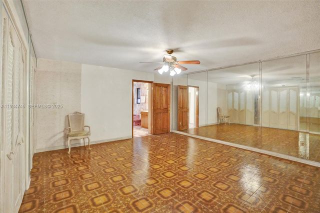 366 W 12th St, Hialeah, FL 33010