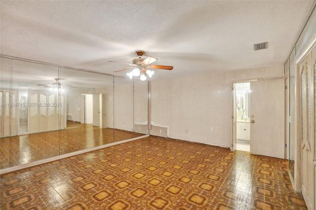 366 W 12th St, Hialeah, FL 33010