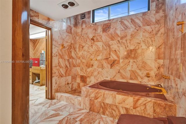 366 W 12th St, Hialeah, FL 33010