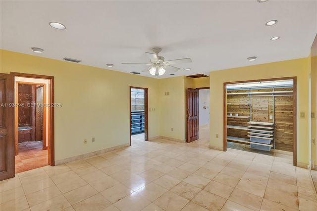 366 W 12th St, Hialeah, FL 33010