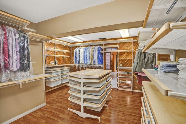 366 W 12th St, Hialeah, FL 33010