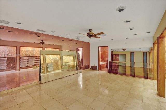 366 W 12th St, Hialeah, FL 33010