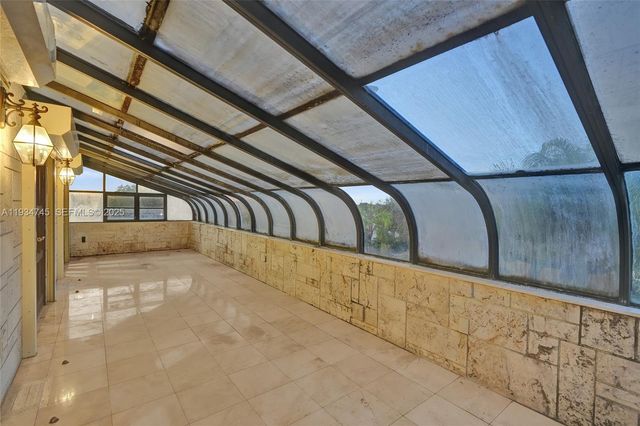 366 W 12th St, Hialeah, FL 33010