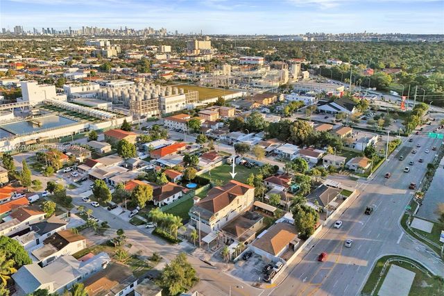 366 W 12th St, Hialeah, FL 33010