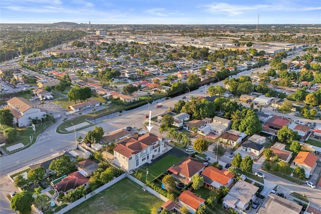 366 W 12th St, Hialeah, FL 33010