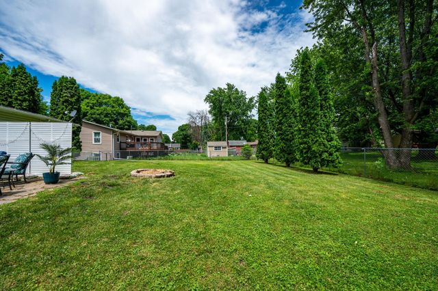 1490 Rainbow Avenue, Maple Plain, MN 55359