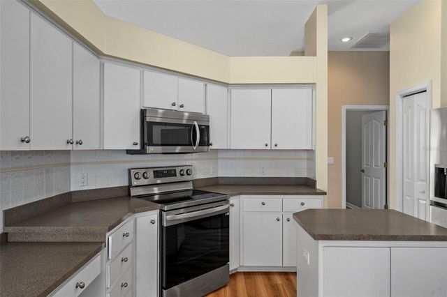 9376 BEARWALK PATH, Weeki Wachee, FL 34613