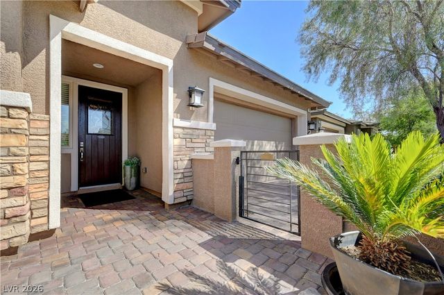 1102 North Water Street, Henderson, NV 89011