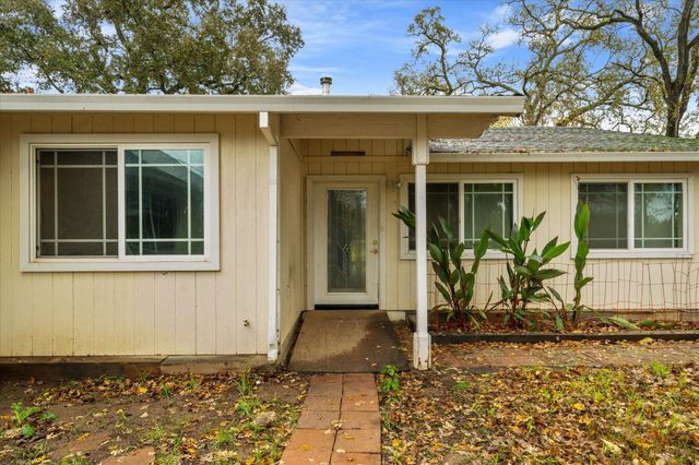 4038 Glen Hollow Lane, Anderson, CA 96007