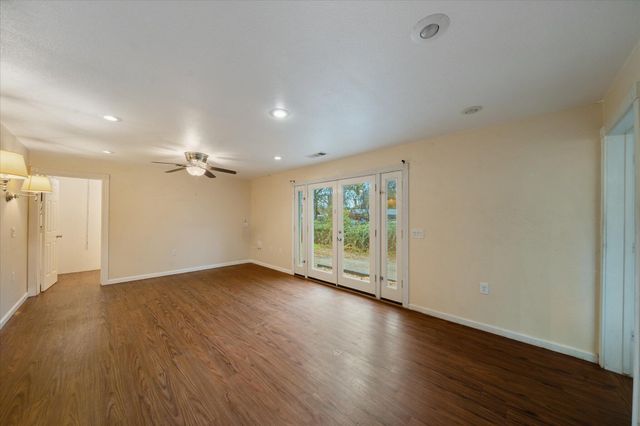 4038 Glen Hollow Lane, Anderson, CA 96007