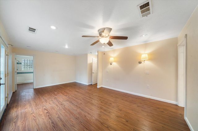 4038 Glen Hollow Lane, Anderson, CA 96007