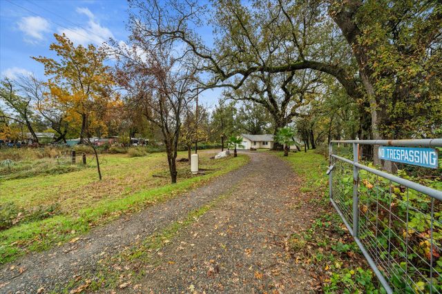 4038 Glen Hollow Lane, Anderson, CA 96007