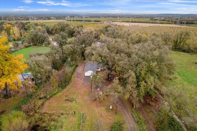 4038 Glen Hollow Lane, Anderson, CA 96007