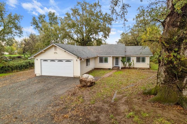 4038 Glen Hollow Lane, Anderson, CA 96007