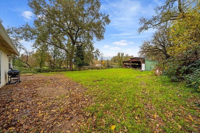 4038 Glen Hollow Lane, Anderson, CA 96007
