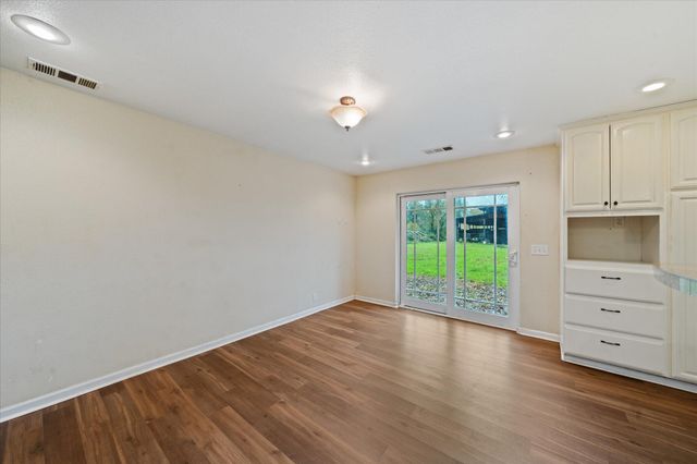 4038 Glen Hollow Lane, Anderson, CA 96007