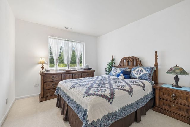 16532 S Windsor Lane, Lockport, IL 60441