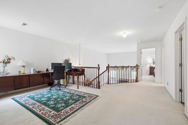 16532 S Windsor Lane, Lockport, IL 60441