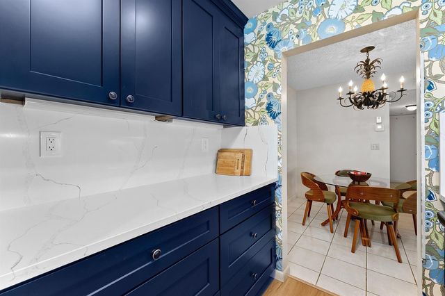 1210 S Drive Circle D, Delray Beach, FL 33445