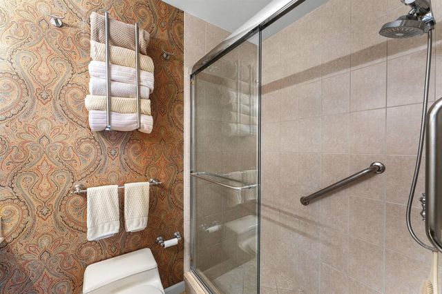 1210 S Drive Circle D, Delray Beach, FL 33445