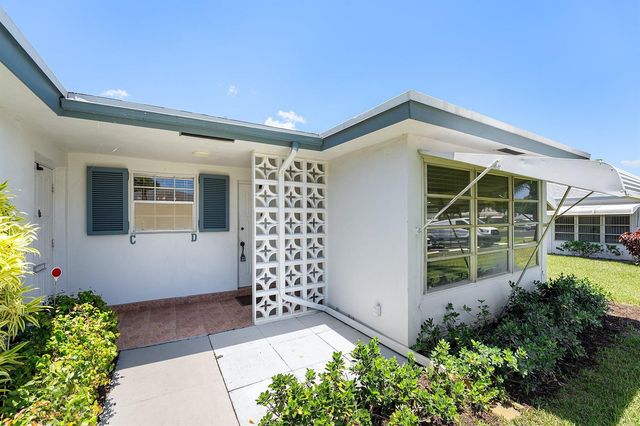 1210 S Drive Circle D, Delray Beach, FL 33445