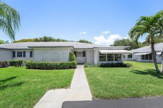 1210 S Drive Circle D, Delray Beach, FL 33445