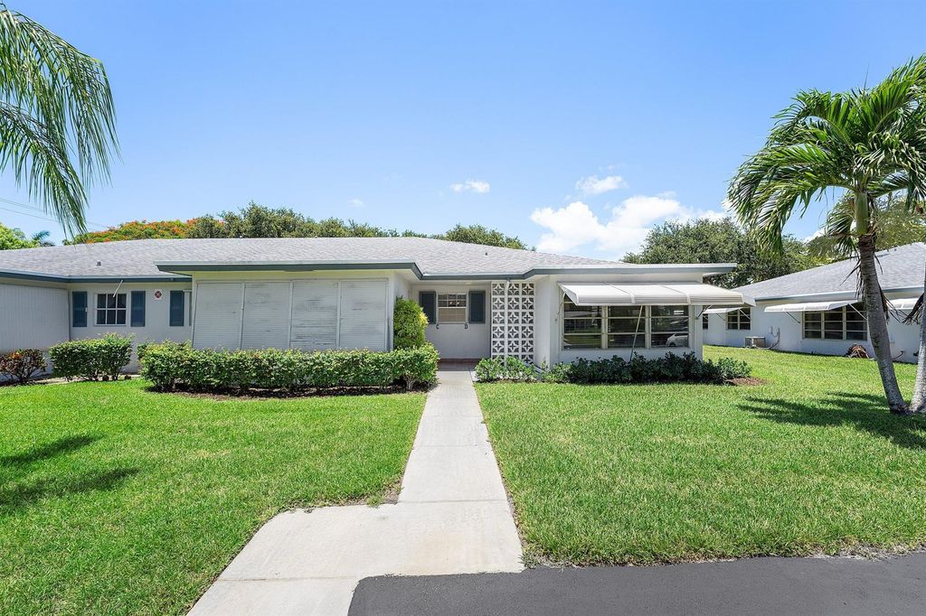1210 S Drive Circle D, Delray Beach, FL 33445