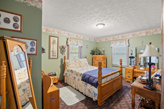 1518 Oakland Lane, Harrodsburg, KY 40330