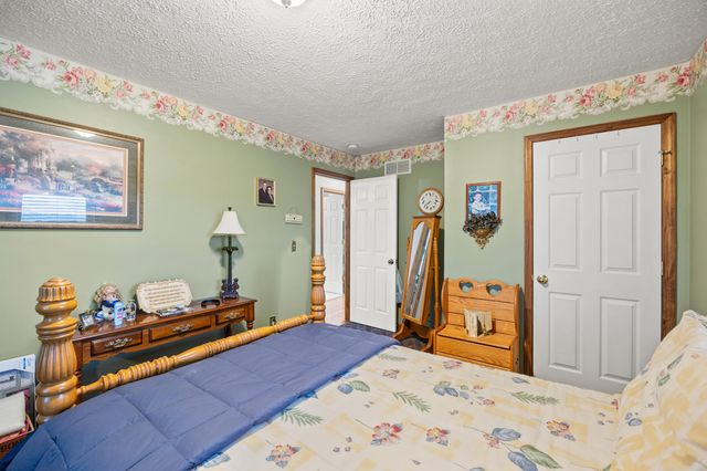 1518 Oakland Lane, Harrodsburg, KY 40330