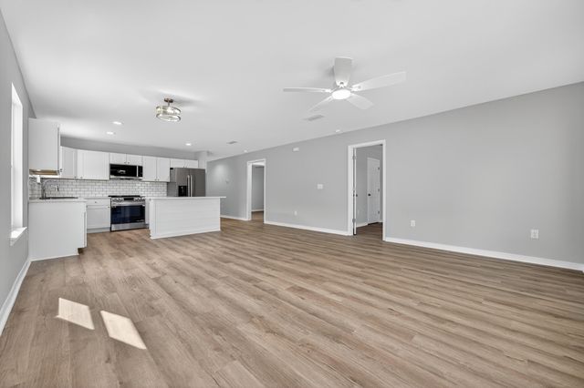 5327 B Kervin Road, Crestview, FL 32539