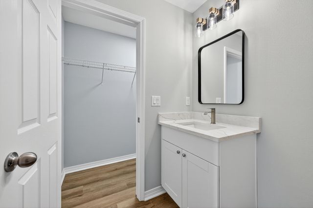 5327 B Kervin Road, Crestview, FL 32539