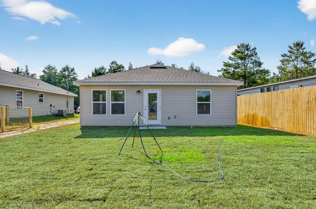 5327 B Kervin Road, Crestview, FL 32539