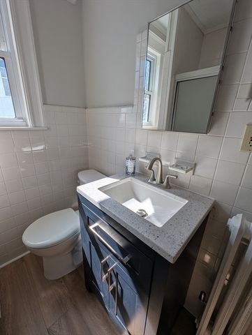 37 Lafayette Place 2, Salem, MA 01970