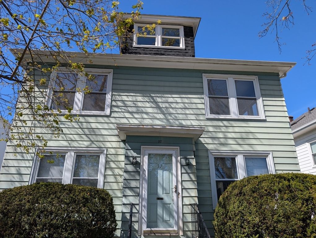 37 Lafayette Place 2, Salem, MA 01970
