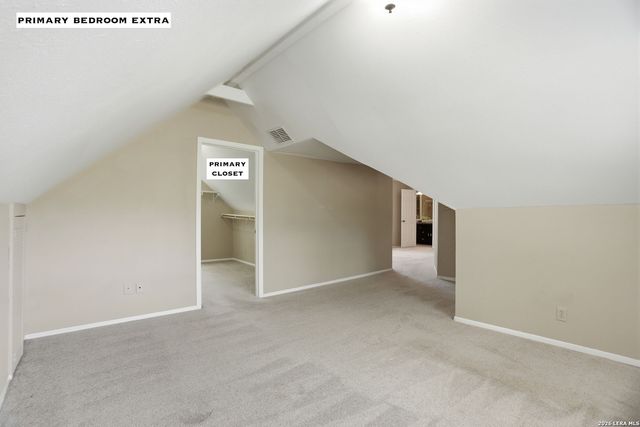 220 LARK LN, New Braunfels, TX 78132