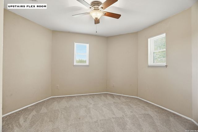 220 LARK LN, New Braunfels, TX 78132