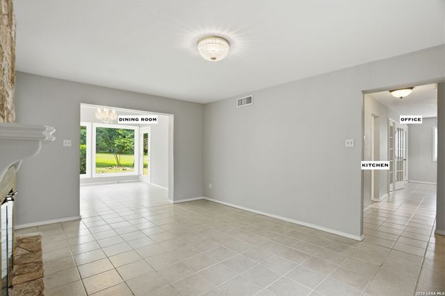 220 LARK LN, New Braunfels, TX 78132