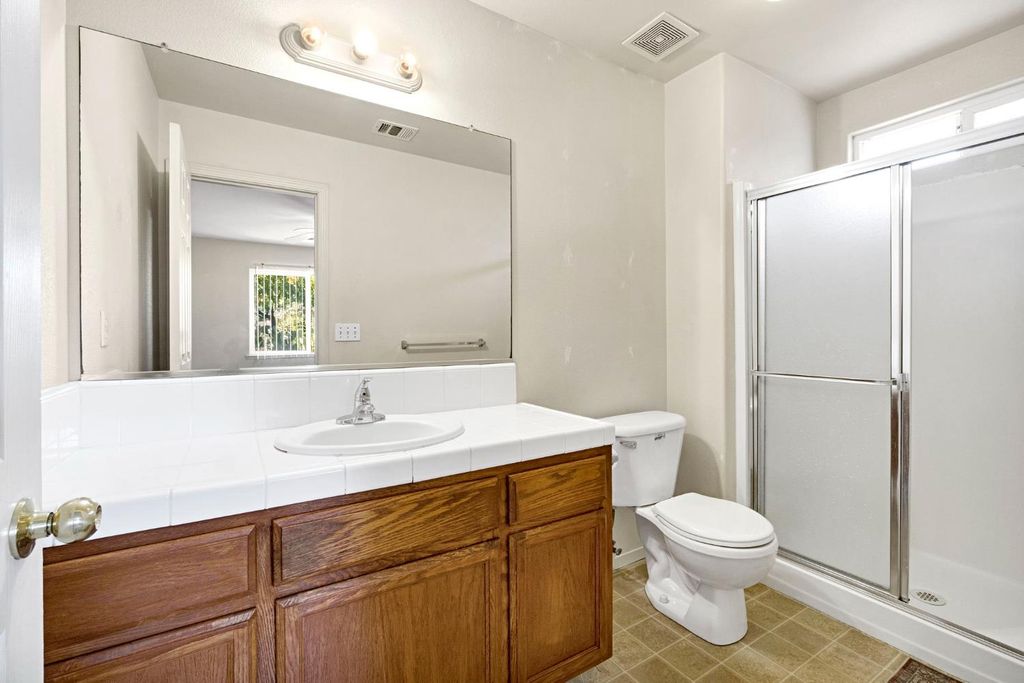 Image 24 of property listing at 319 Marie Street, Mendota, CA 93640