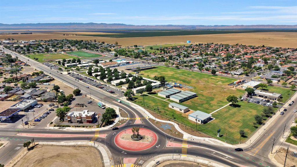 Image 38 of property listing at 319 Marie Street, Mendota, CA 93640