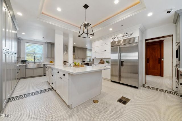 380 W Green Street, Pasadena, CA 91105