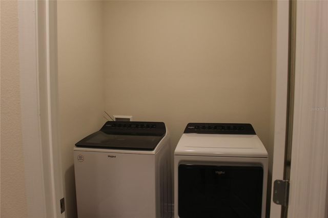 2917 CANARY LANE, Tavares, FL 32778