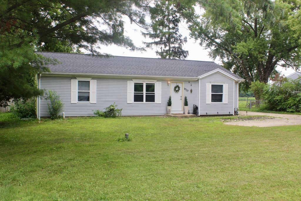 9737 S Sprinkle Road, Pavilion Twp, MI 49002