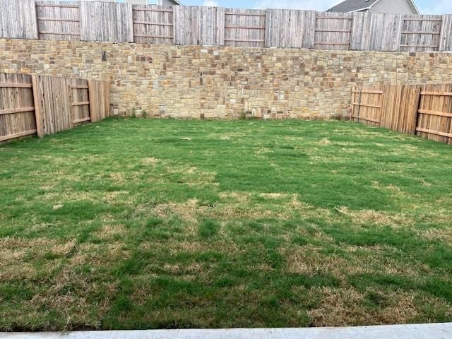 460 Papaya DR, Buda, TX 78610