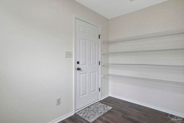 4026 Shorewood Dr, Pensacola, FL 32507