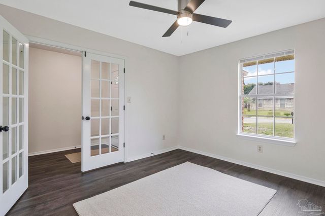 4026 Shorewood Dr, Pensacola, FL 32507