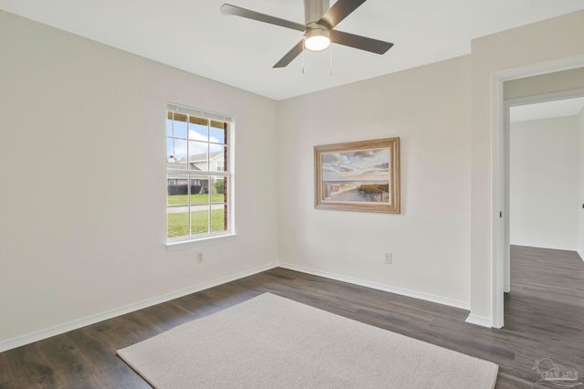 4026 Shorewood Dr, Pensacola, FL 32507