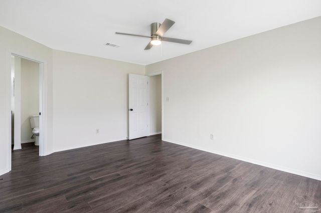4026 Shorewood Dr, Pensacola, FL 32507