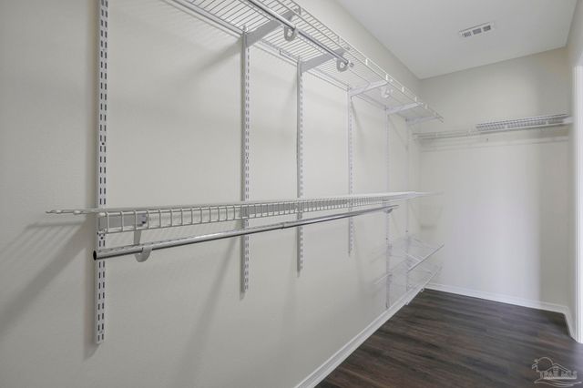 4026 Shorewood Dr, Pensacola, FL 32507