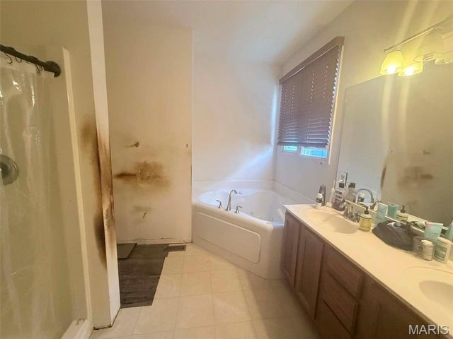 3405 Banner Street, St Charles, MO 63301
