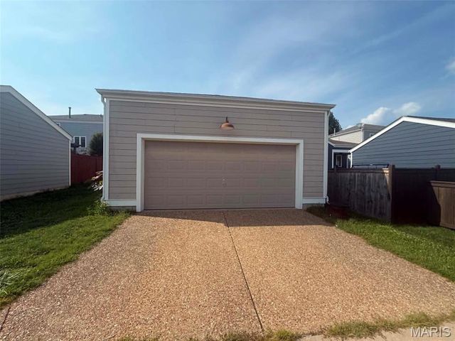 3405 Banner Street, St Charles, MO 63301